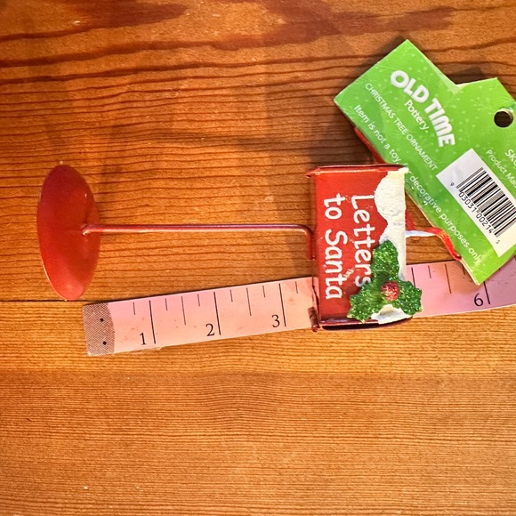 Mailbox letters to Santa Christmas tree ornament NWT - Picture 2 of 4